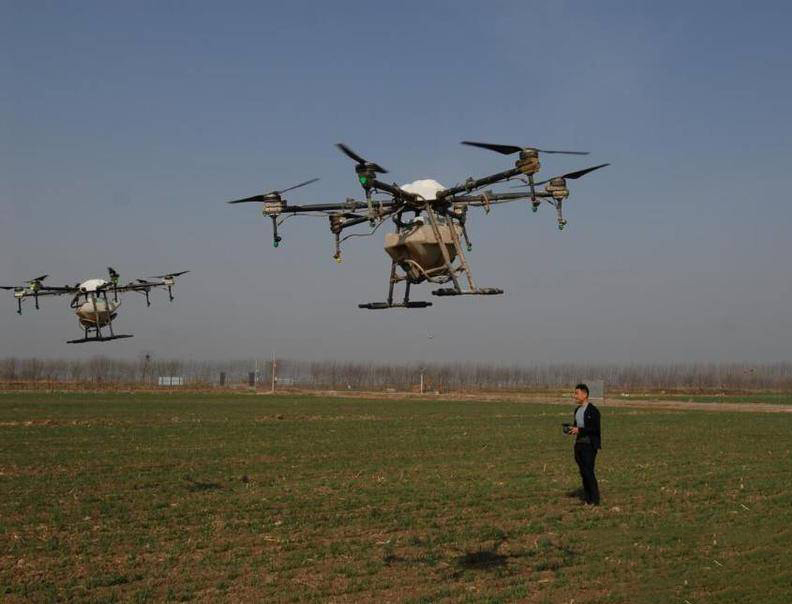 植保無人機施肥助力即墨區小麥春管(圖1) 植保無人機施肥助力即墨區小麥春管(圖1)